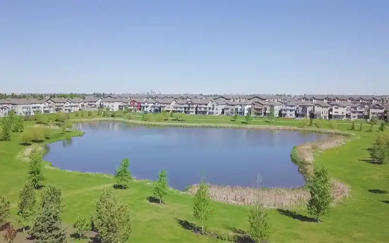 Laurel Crossing Community Southeast Edmonton