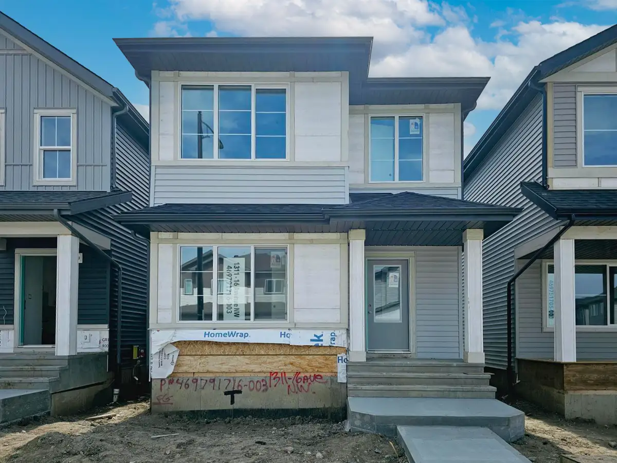 Quick Possession Homes in Edmonton Landmark Homes